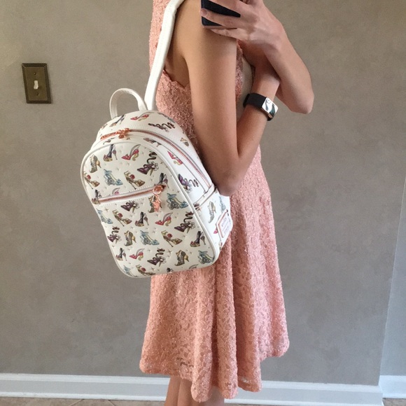 Loungefly Disney princess shoes backpack - Picture 3 of 8